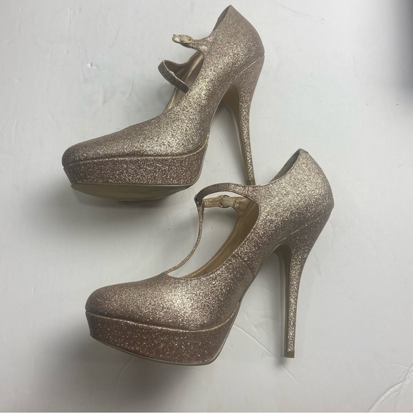 STEVE MADDEN "GAYLEE" GOLD SPARKLE STILETTO HEEL PLATFORM T-STRAP PUMPS SZ 8.5M - Picture 3 of 7